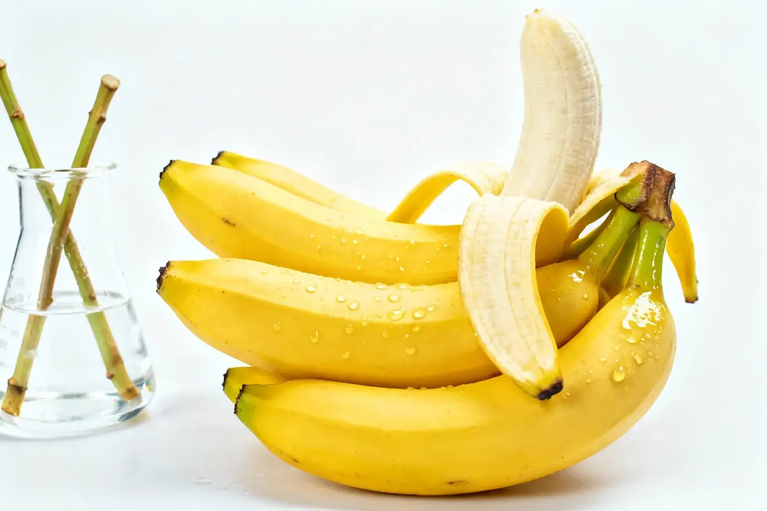 Cette enzyme naturelle garde vos bananes jaunes 11 jours sans frigo ni papier alu